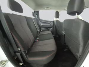 Isuzu D-MAX 250 HO HI-RIDE D/C - Image 11