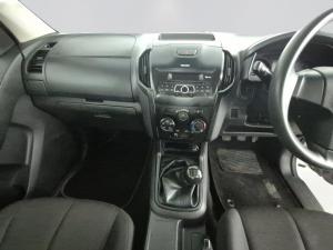 Isuzu D-MAX 250 HO HI-RIDE D/C - Image 13