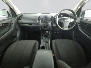 Isuzu D-MAX 250 HO HI-RIDE D/C - Image 8