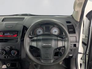 Isuzu D-MAX 250 HO Fleetside Safety S/C - Image 11