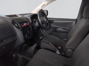 Isuzu D-MAX 250 HO Fleetside Safety S/C - Image 3