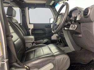 Jeep Wrangler 3.8 Unltd Rubicon automatic - Image 17