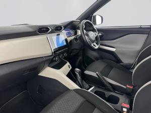 Nissan Magnite 1.0T Acenta CVT - Image 13