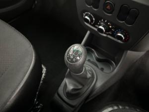 Nissan NP200 1.6 Safety PackS/C - Image 9