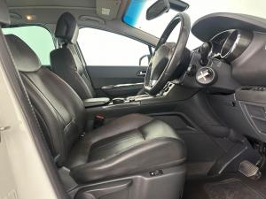 Peugeot 3008 2.0 HDI Executive / Allure automatic - Image 16