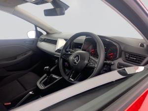 Renault Clio V 1.0T Life - Image 14