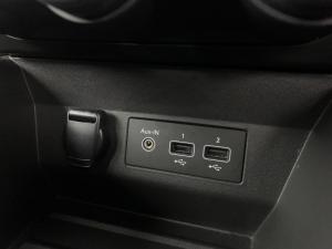 Renault Clio V 1.0T Life - Image 9