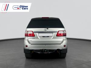 Toyota Fortuner 3.0D-4D Raised Body automatic - Image 8