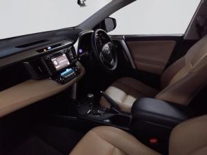 Toyota RAV4 2.5 VX automatic - Image 3