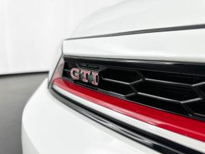 Volkswagen Polo 2.0 GTI DSG - Image 12