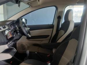 Renault Triber 1.0 Prestige auto - Image 20