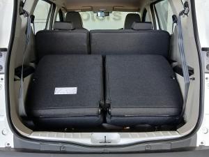 Renault Triber 1.0 Prestige - Image 10