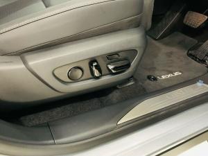 Lexus RX 350 - Image 16