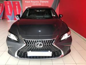 Lexus ES 250 EX - Image 2