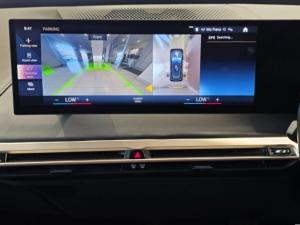 BMW iX xDrive40 - Image 12
