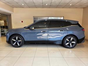 BMW iX xDrive40 - Image 2