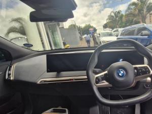 BMW iX xDrive40 - Image 5