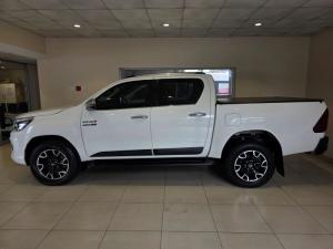 Toyota Hilux 2.8GD-6 double cab 4x4 Legend auto - Image 2