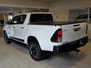 Toyota Hilux 2.8GD-6 double cab 4x4 Legend auto - Image 3