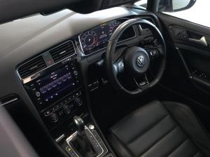 Volkswagen Golf R - Image 21