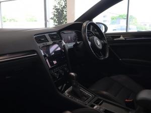 Volkswagen Golf R - Image 22