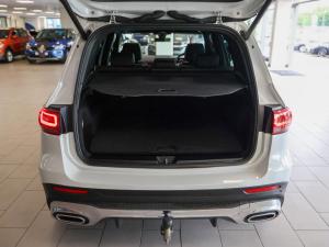 Mercedes-Benz GLB GLB220d 4Matic AMG Line - Image 11