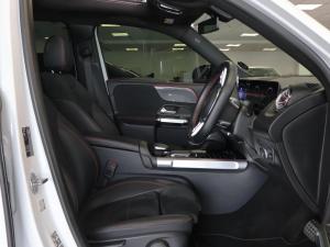 Mercedes-Benz GLB GLB220d 4Matic AMG Line - Image 13