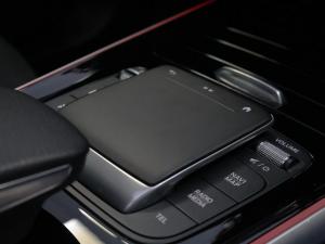 Mercedes-Benz GLB GLB220d 4Matic AMG Line - Image 16