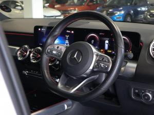 Mercedes-Benz GLB GLB220d 4Matic AMG Line - Image 24