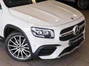 Mercedes-Benz GLB GLB220d 4Matic AMG Line - Image 2