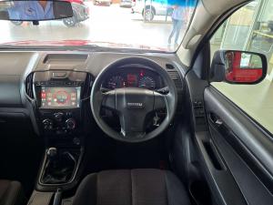 Isuzu D-MAX 250 HO HI-RIDE D/C - Image 17