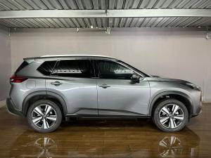 Nissan X-Trail 2.5 Acenta Plus 4WD - Image 5