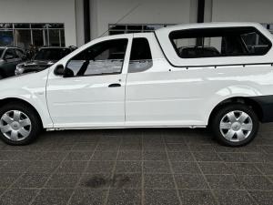 Nissan NP200 1.6i safety pack (aircon) - Image 6