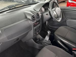 Nissan NP200 1.6i safety pack (aircon) - Image 7