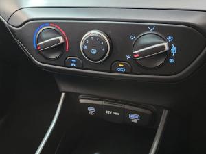 Hyundai i20 1.2 Motion - Image 18