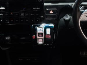 Hyundai Staria 2.2D Luxury - Image 17