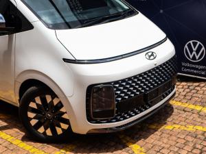 Hyundai Staria 2.2D Luxury - Image 2