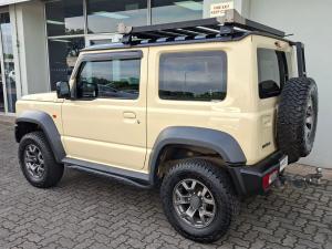 Suzuki Jimny 1.5 GLX AllGrip 3-door manual - Image 3