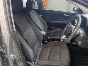 Kia Rio hatch 1.2 LS - Image 19