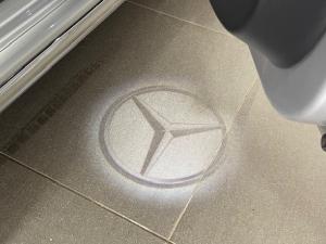 Mercedes-Benz V-Class V300d Exclusive - Image 10