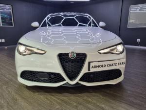 Alfa Romeo Giulia 2.0T Veloce - Image 4
