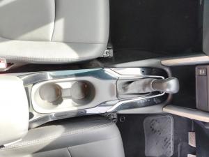 Toyota Corolla Cross 1.8 Hybrid XS - Image 12