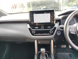 Toyota Corolla Cross 1.8 Hybrid XS - Image 16