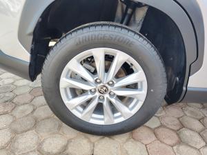 Toyota Corolla Cross 1.8 Hybrid XS - Image 22