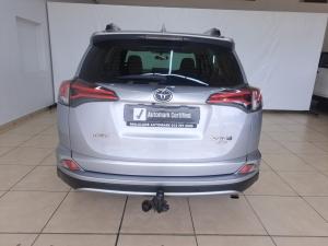 Toyota RAV4 2.2D-4D AWD GX - Image 5