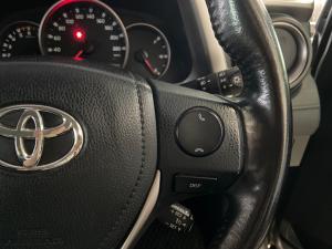 Toyota RAV4 2.2D-4D AWD GX - Image 10