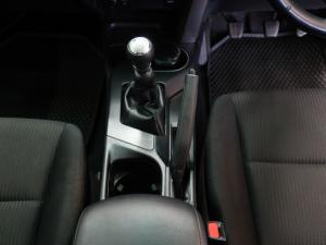 Toyota RAV4 2.2D-4D AWD GX - Image 12