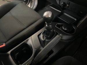 Toyota RAV4 2.2D-4D AWD GX - Image 12
