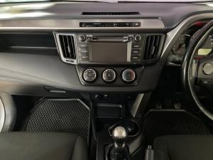 Toyota RAV4 2.2D-4D AWD GX - Image 14