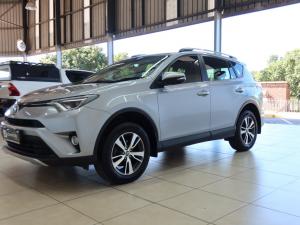 Toyota RAV4 2.2D-4D AWD GX - Image 23
